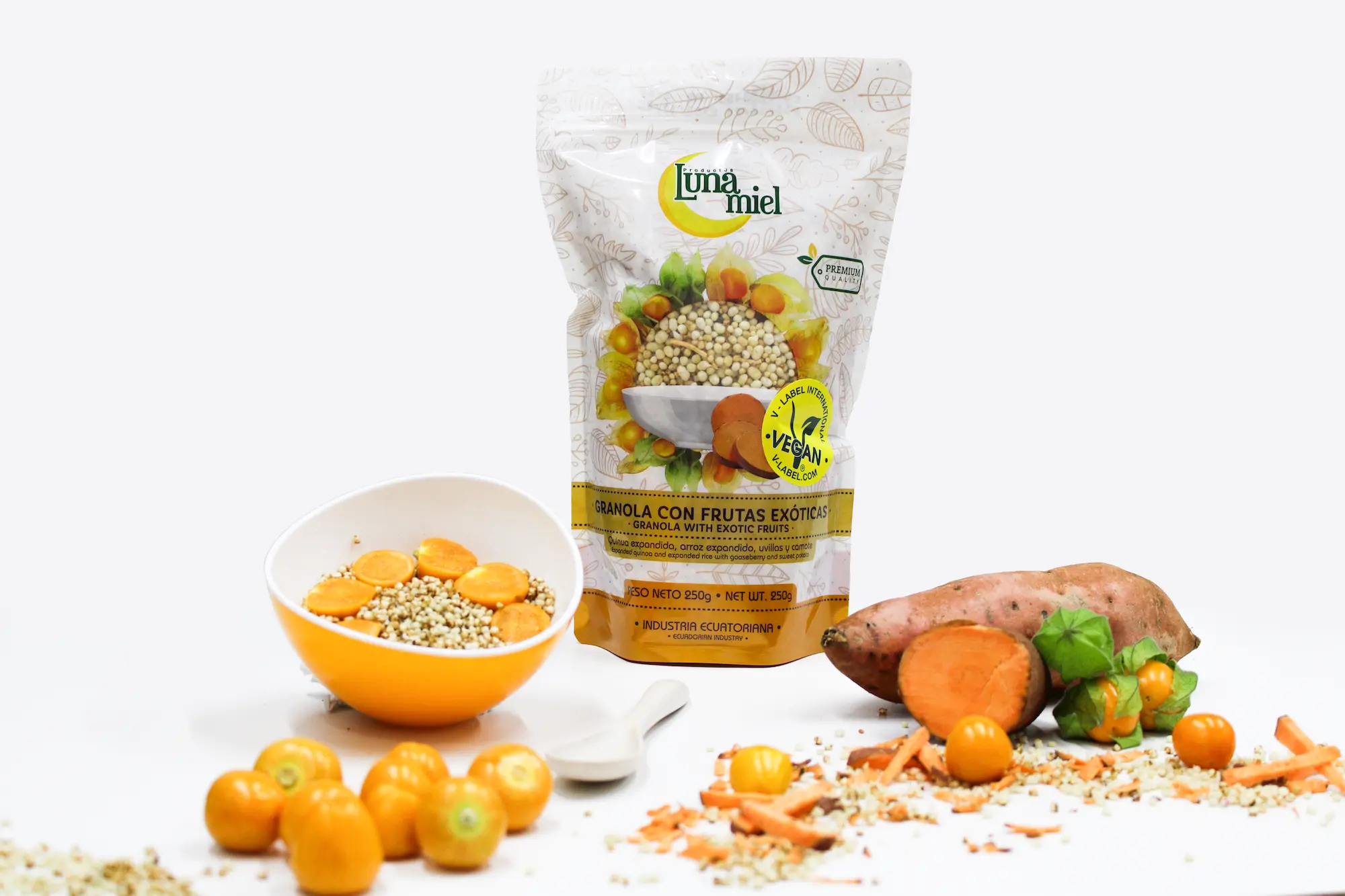 Granola con Frutas Exóticas